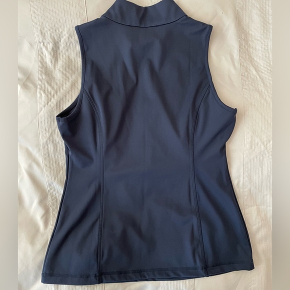Boston Proper Zip Front Tailored Sleeveless Shirt. Color Navy. Size Extra Small. - Picture 2 of 6